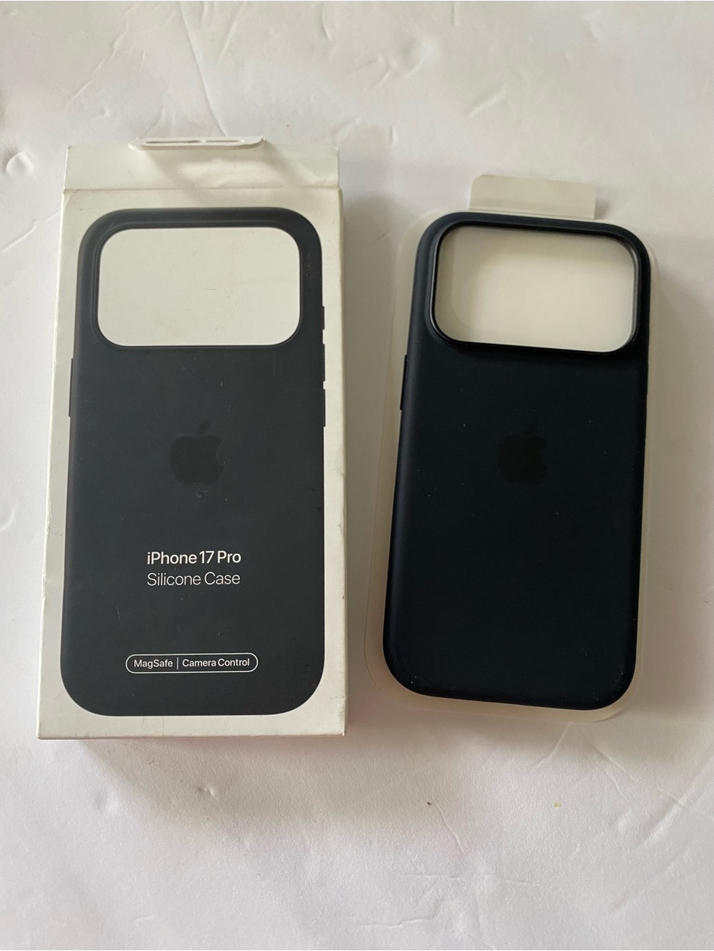 Apple iPhone 17 Pro Silicone Case - Black